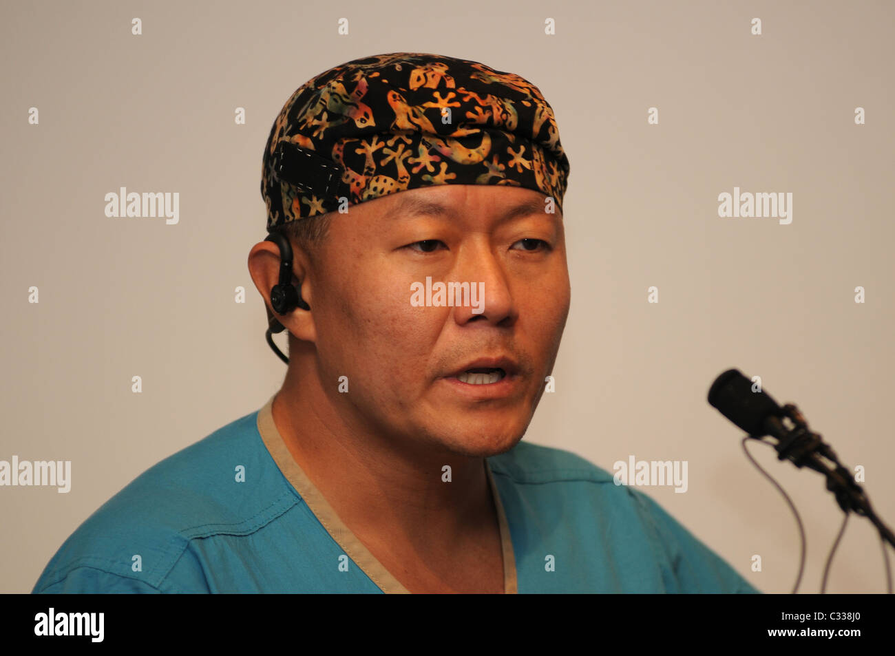 Dr. Peter Rhee, Leiter des Trauma am University Medical Center, Tucson ...
