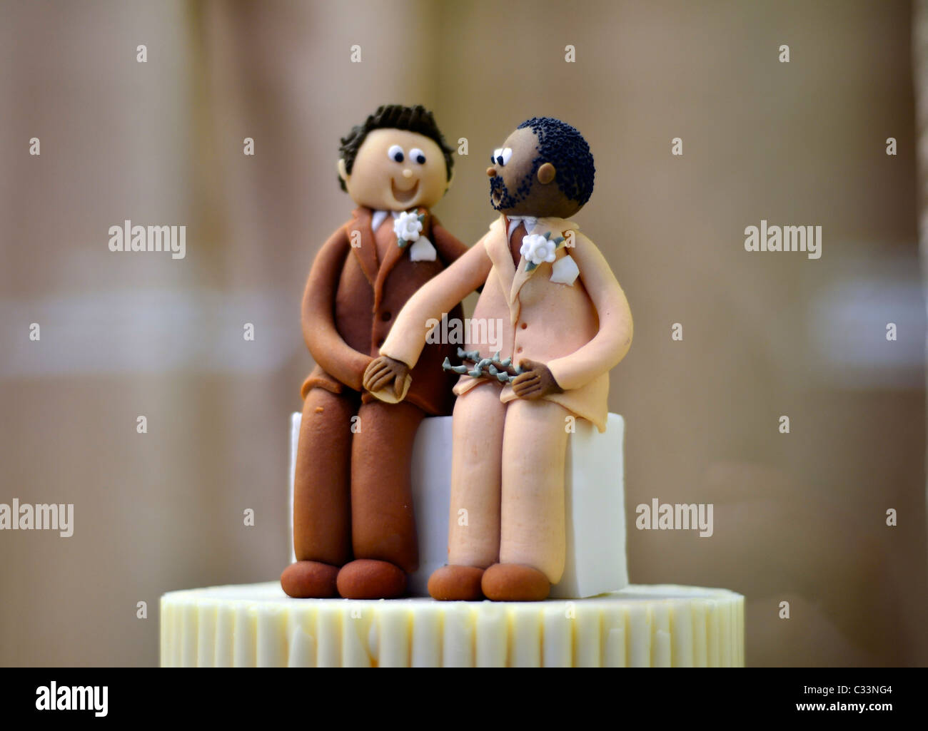 Gay Wedding Cake, Lebenspartnerschaft Stockfoto