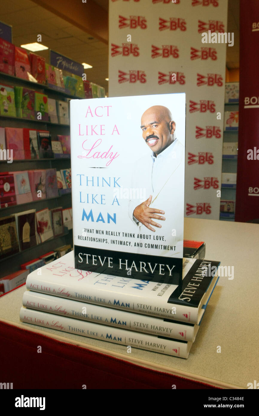 Handeln wie eine Lady, denken wie ein Mann "buchen Steve Harvey Zeichen  Exemplare seines neuen Buches"Akt wie eine Lady, denken wie ein Mann  Stockfotografie - Alamy