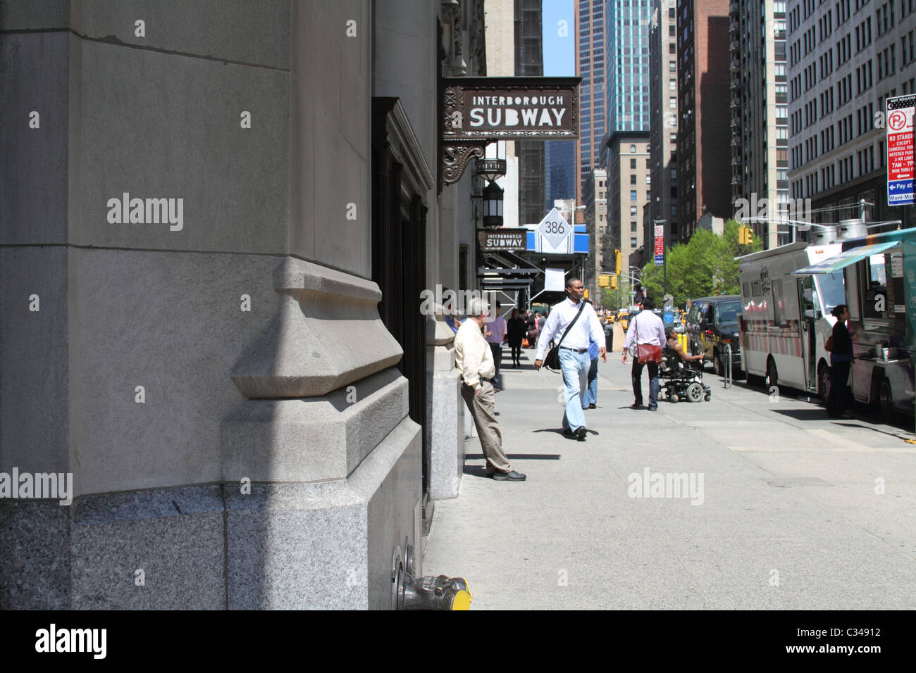 Antike Eingang zur u-Bahn-Station in New York City Stockfoto
