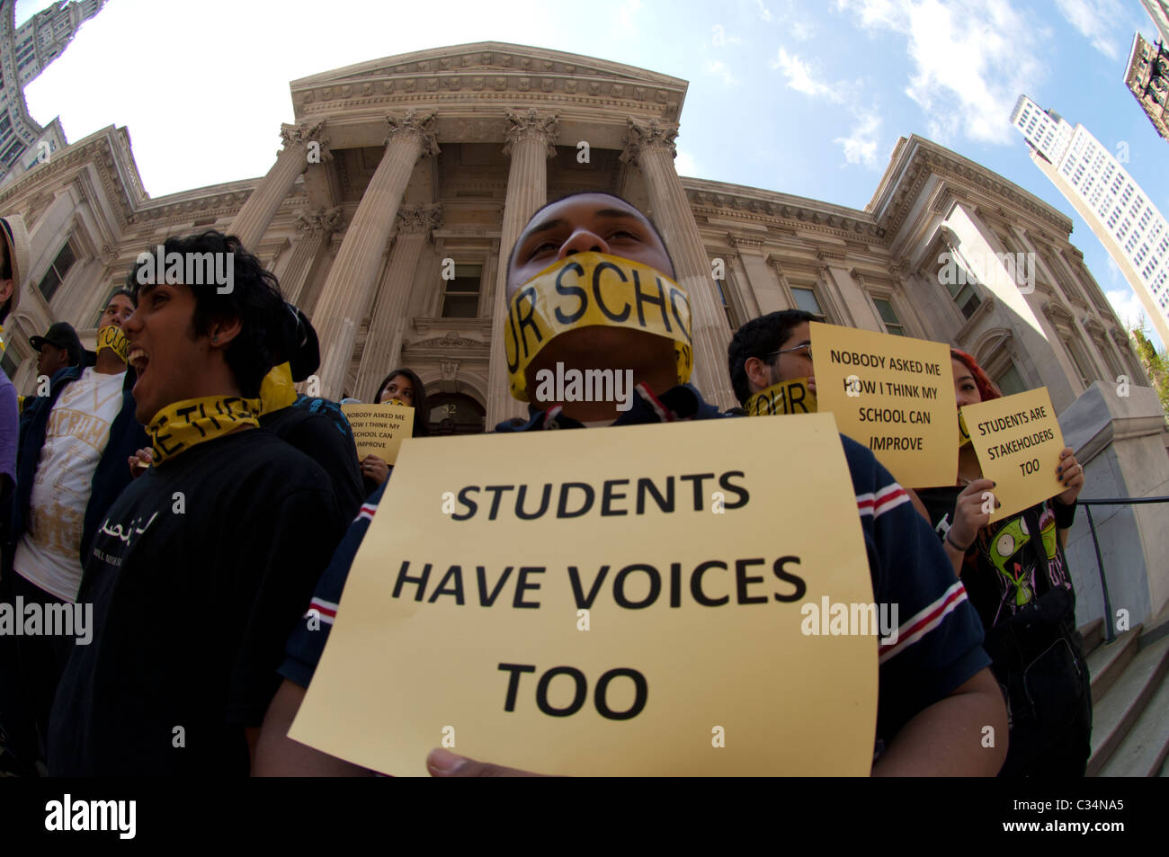 Studenten protestieren Schulschließungen vor der NYC Department of Education Stockfoto