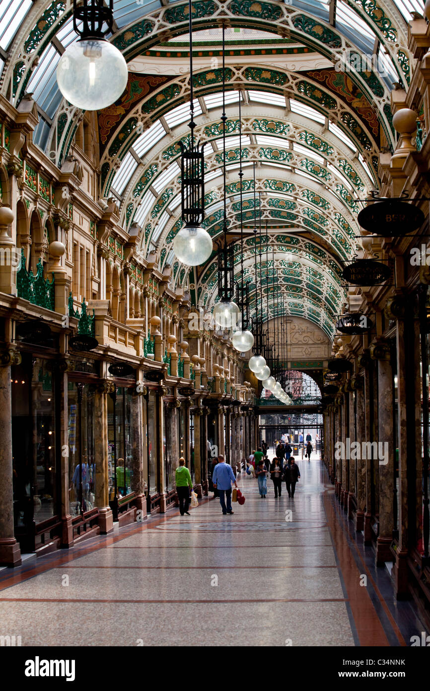 Grafschaft Arcade, Leeds, West Yorkshire, England, Vereinigtes Königreich Stockfoto