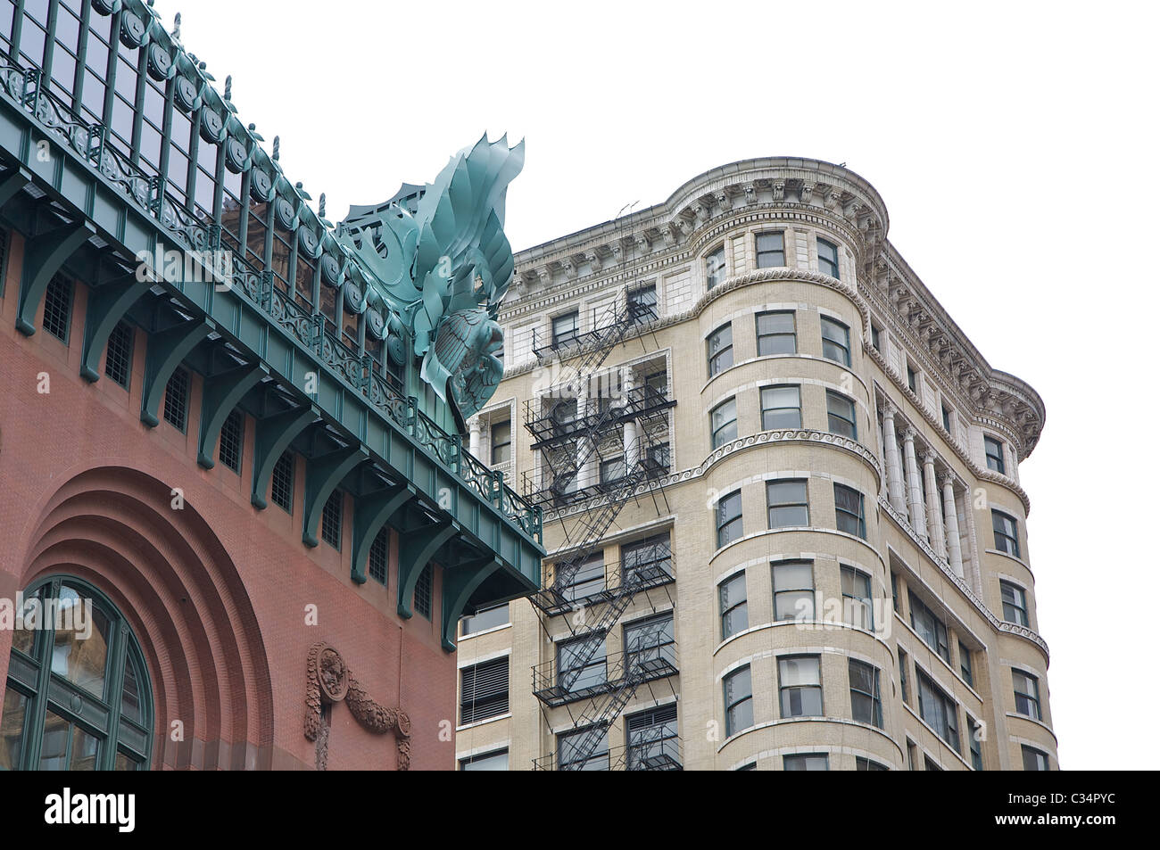 Detail des Daches Ornamenten auf Chicagos Harold Washington Library Center. Stockfoto