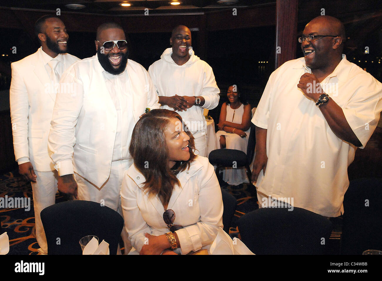 Alex Bethune, Rick Ross und Freunde feiern Ross Geburtstag mit seiner ...