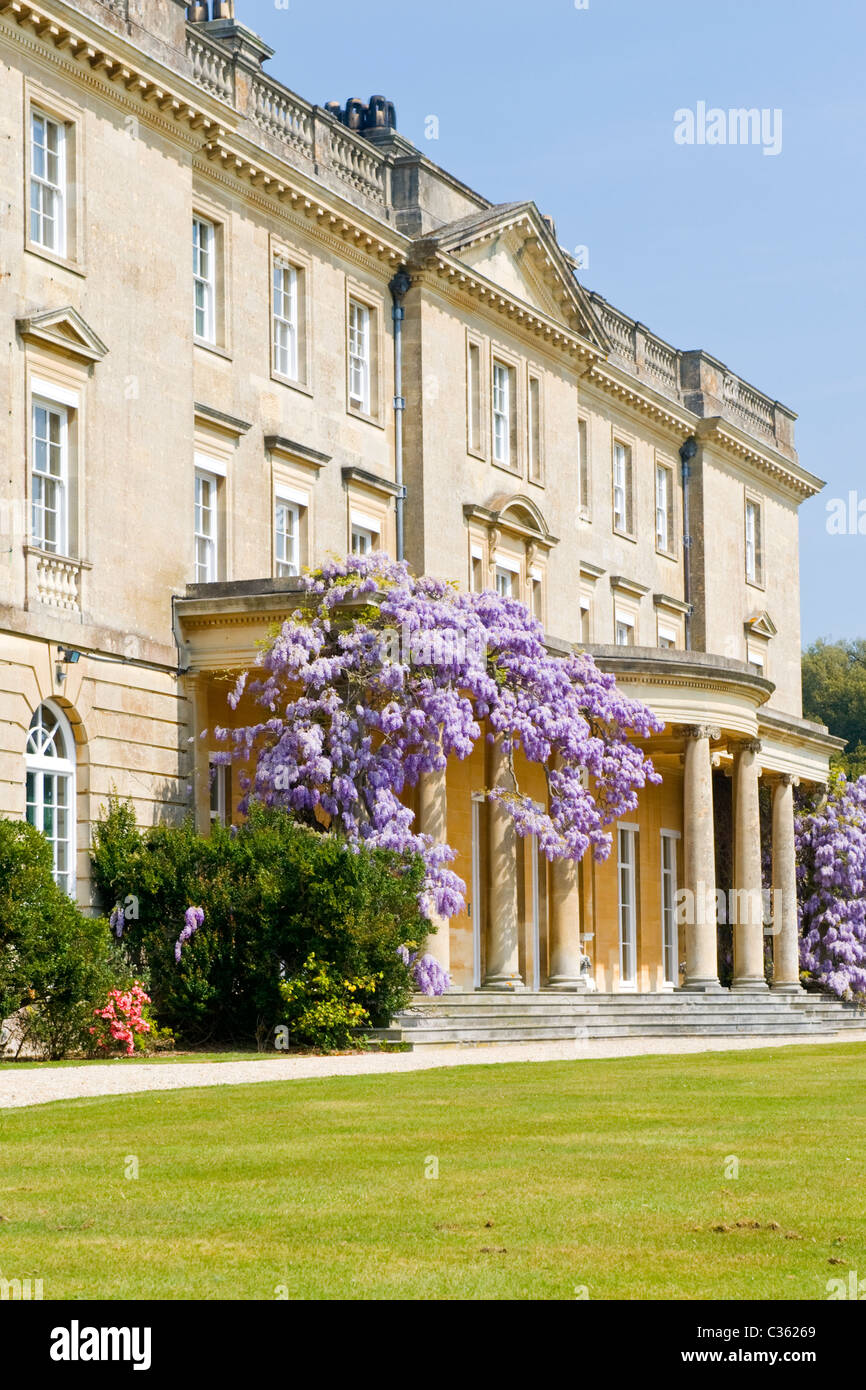 Exbury Gardens, Lionel de Rothschild Rhododendren & Azaleen Reserve, Inchmery House klassizistische Herrenhaus umgebaut 1920's Stockfoto