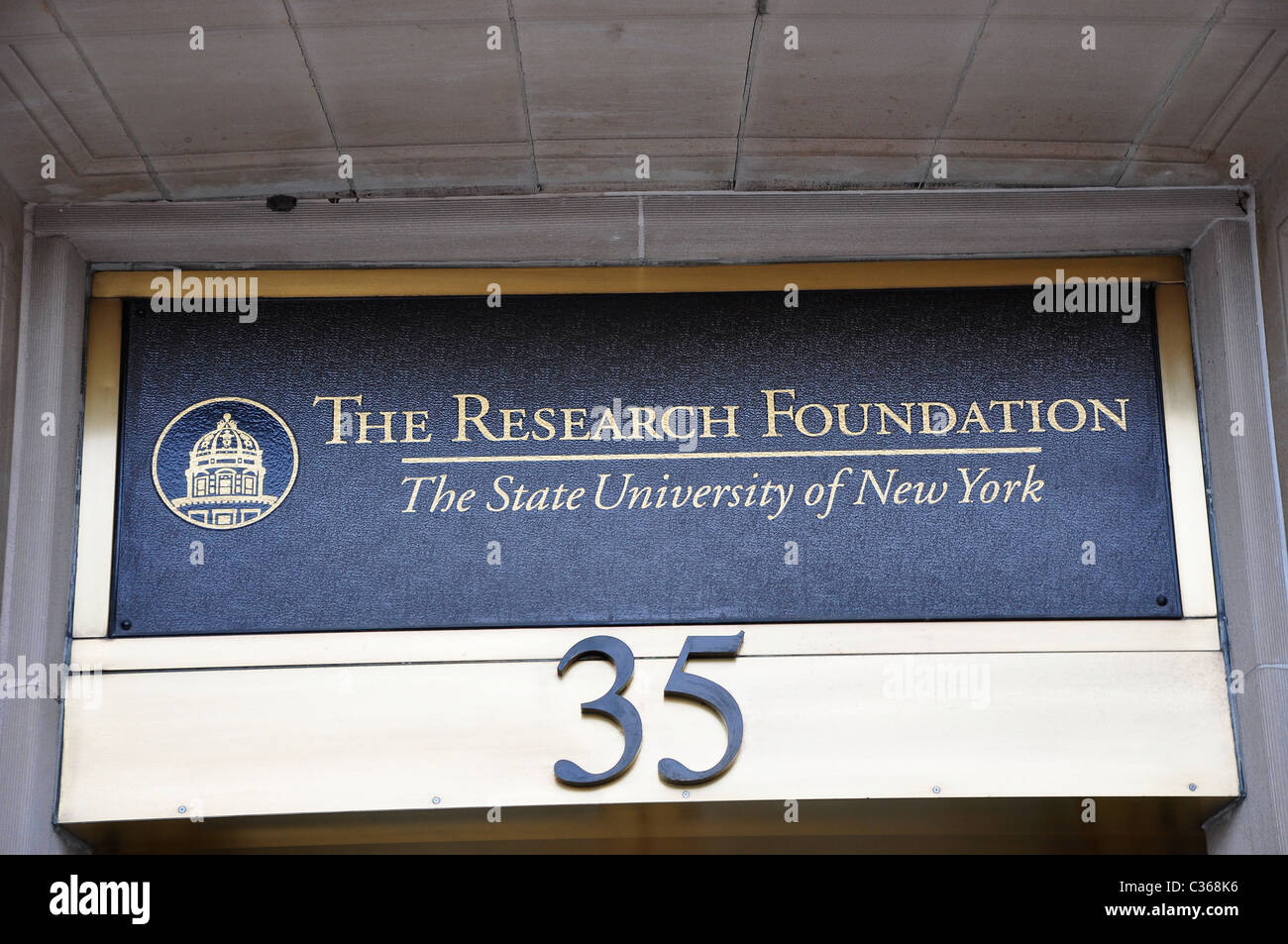 dem Typenschild an der State University of New York in Albany, New York. Stockfoto