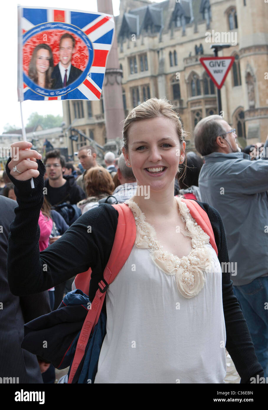 Die Hochzeit von Prinz William und Catherine Middleton. 29. April 2011 versammeln sich Menschenmassen in London anlässlich die Hochzeit von Stockfoto