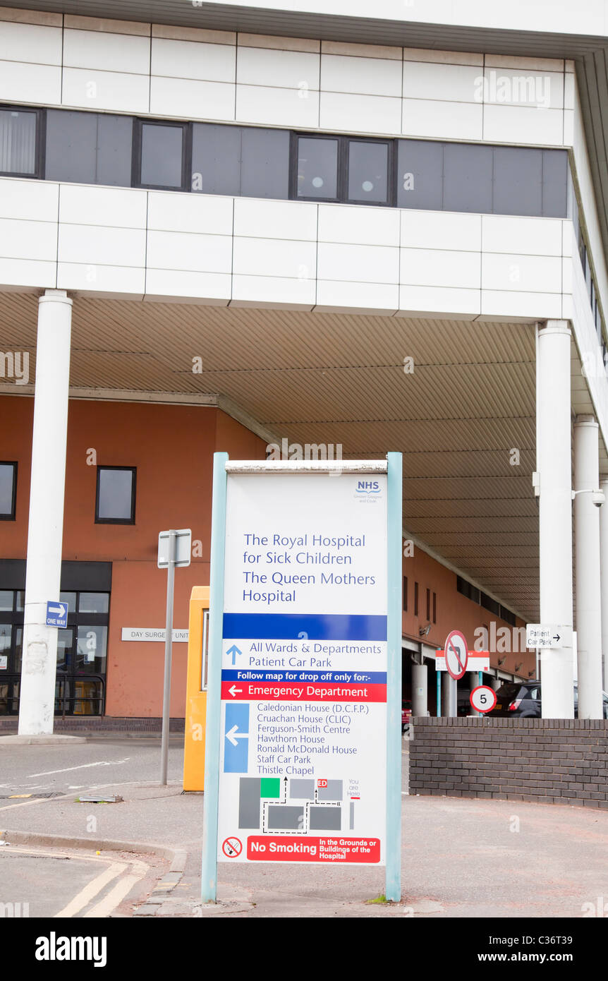 Haupteingang zum Royal Hospital for Sick Children im Westend von Glasgow, Schottland. Lokal bekannt als die "kranken Kinder". Stockfoto