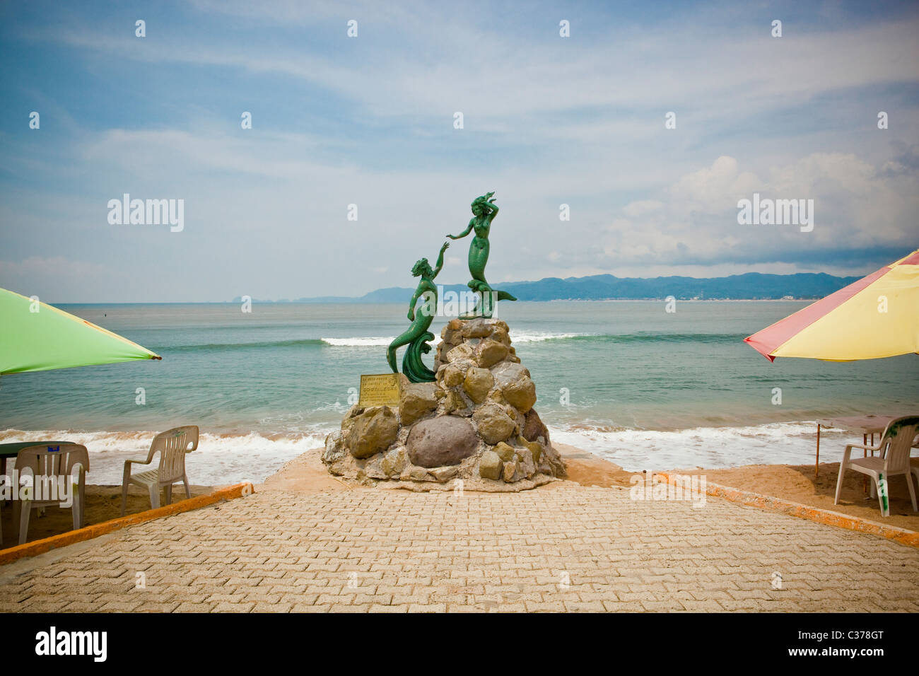 Meerjungfrau-Scupture am Strand von Barra de Navidad, Jalisco, Mexiko Stockfoto