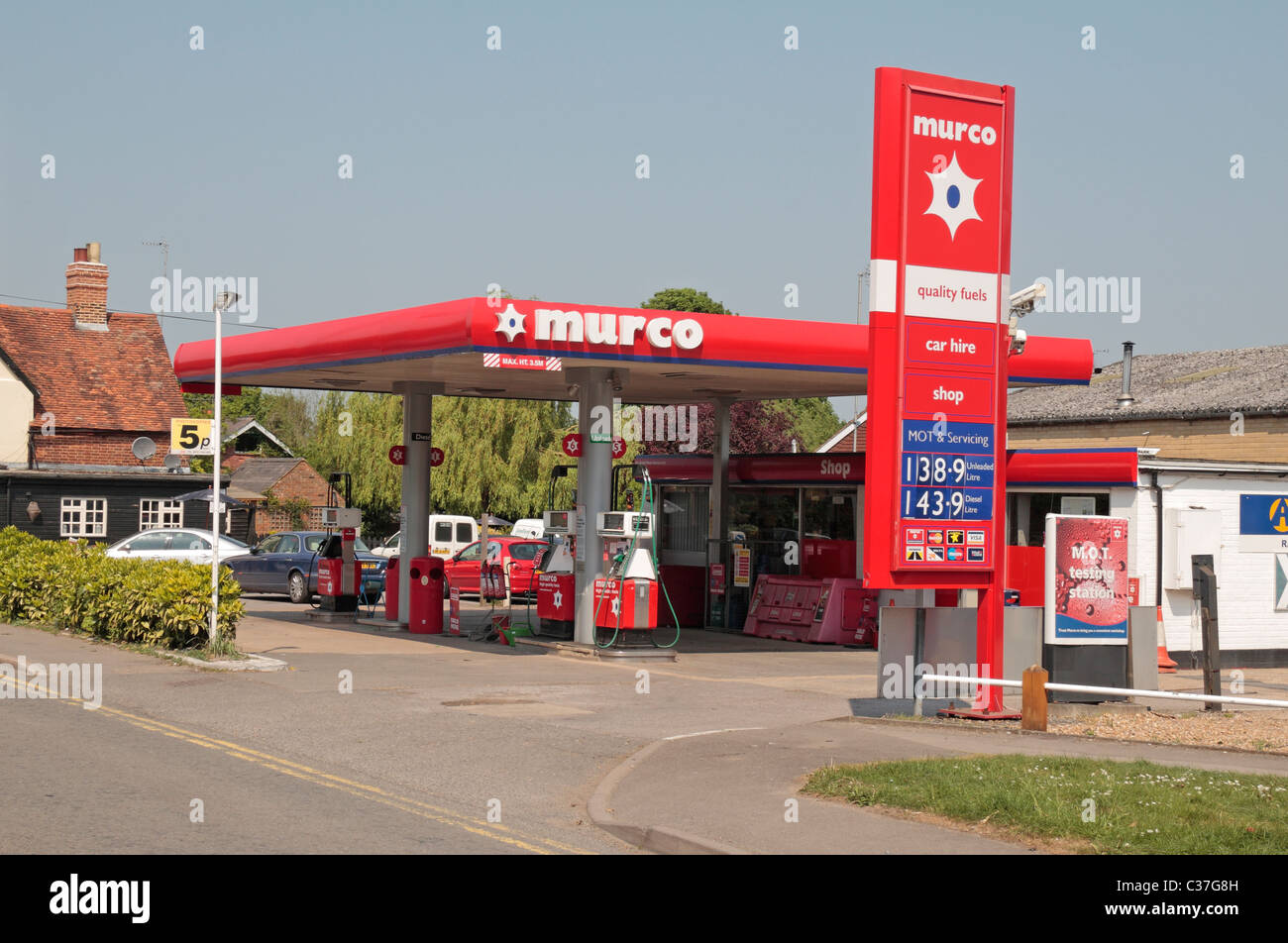 Vorplatz der Tankstelle Murco in Wendover, Aylesbury, Buckinghamshire, Großbritannien Stockfoto