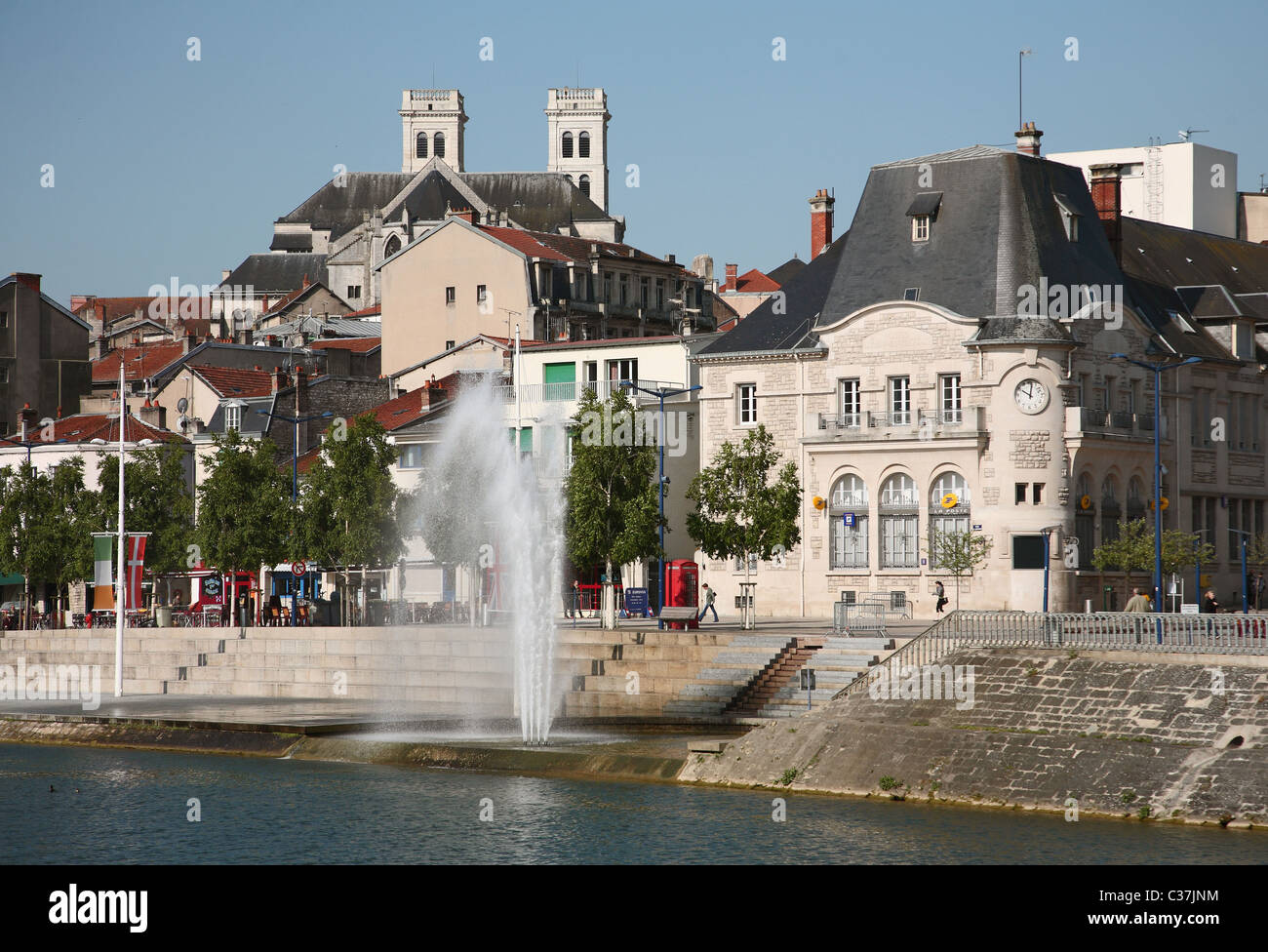 Stadt An Der Maas Frankreich Kreuzworträtsel Verdun france cityscape -Fotos und -Bildmaterial in hoher Auflösung – Alamy