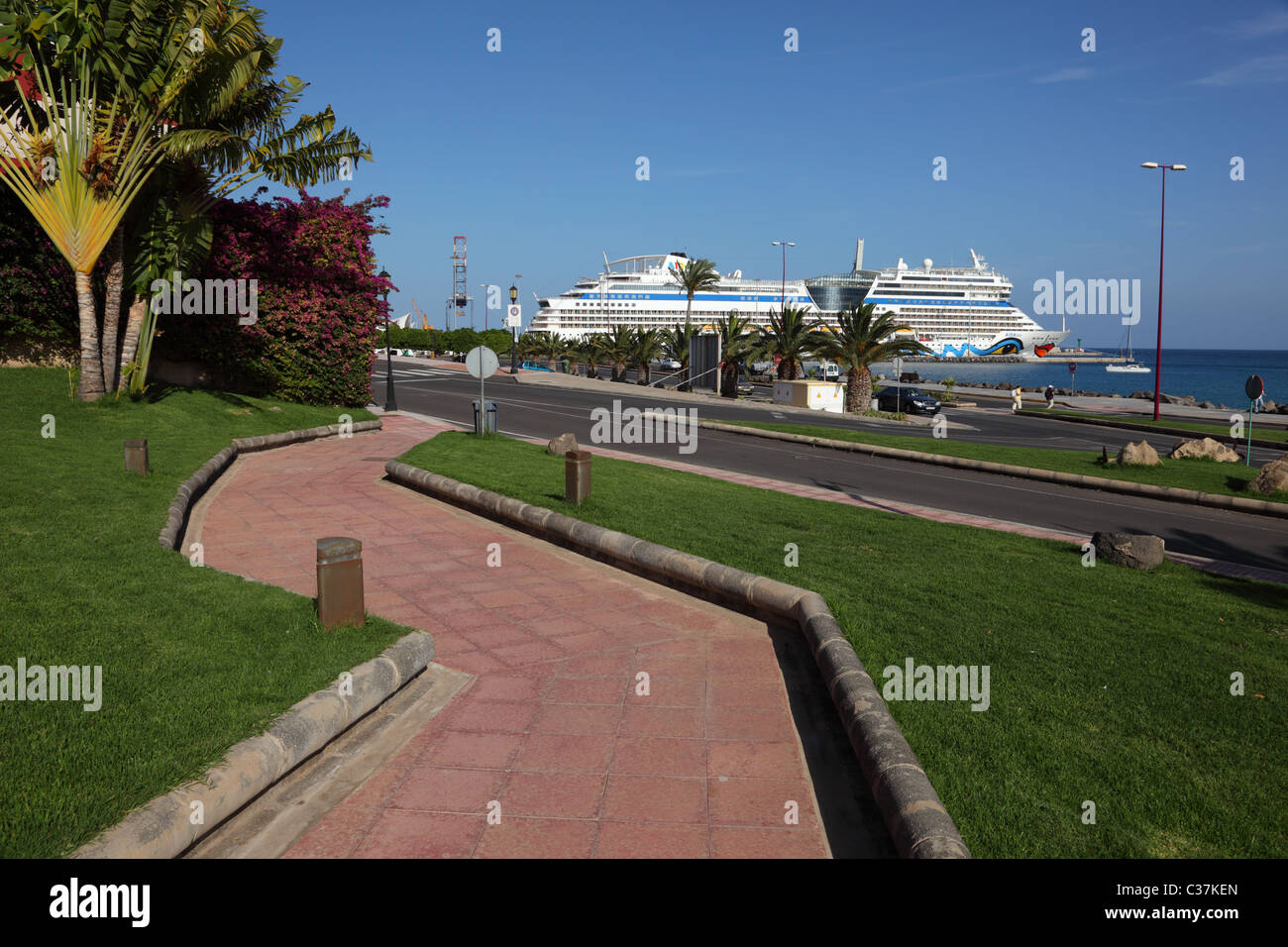Kreuzfahrtschiff AIDAblu im Hafen von Puerto del Rosario, Kanarische Insel Fuerteventura, Spanien. Stockfoto