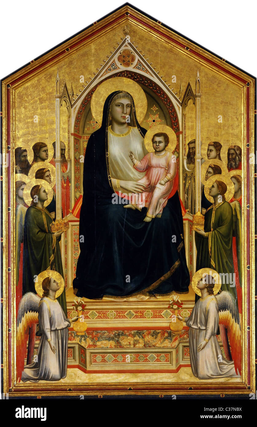Madonna Enthroned, auch bekannt als der Ognissanti Madonna ist ein Gemälde des italienischen späten mittelalterlichen Künstlers Giotto di Bondone. Stockfoto