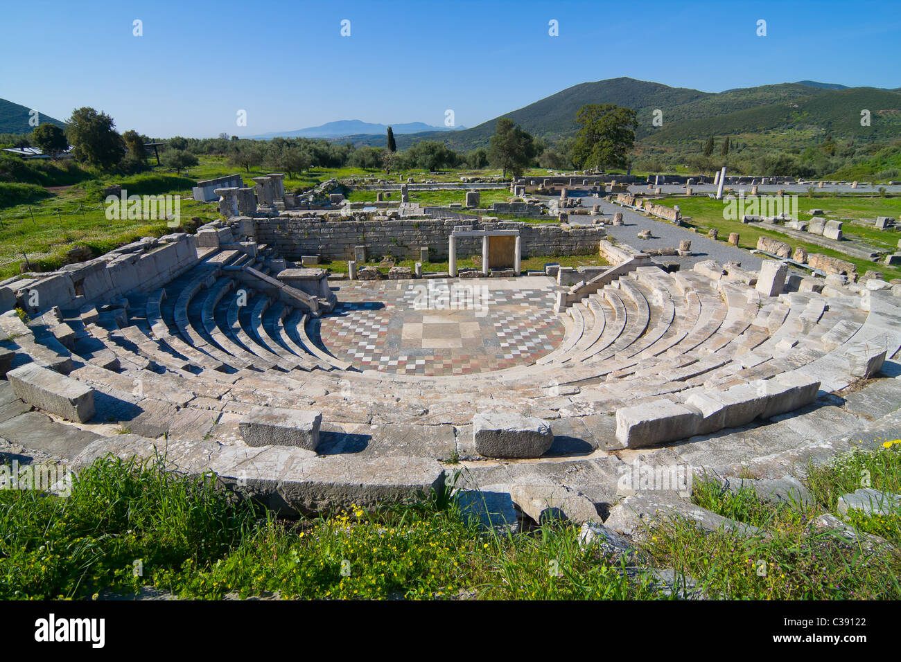 Antike griechische Amphitheater in antiken Messini in Griechenland Stockfoto