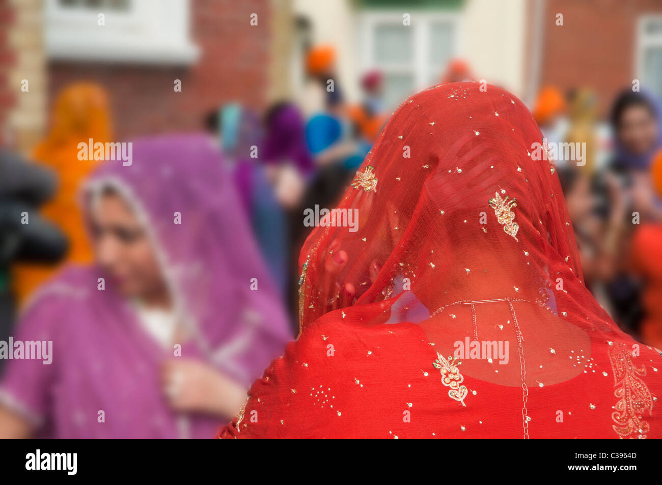 Detail der Kleidung, Sari, Sikh, Frau, bunt, Feier, Tradition, Kultur, asiatisch, ethnische Stockfoto