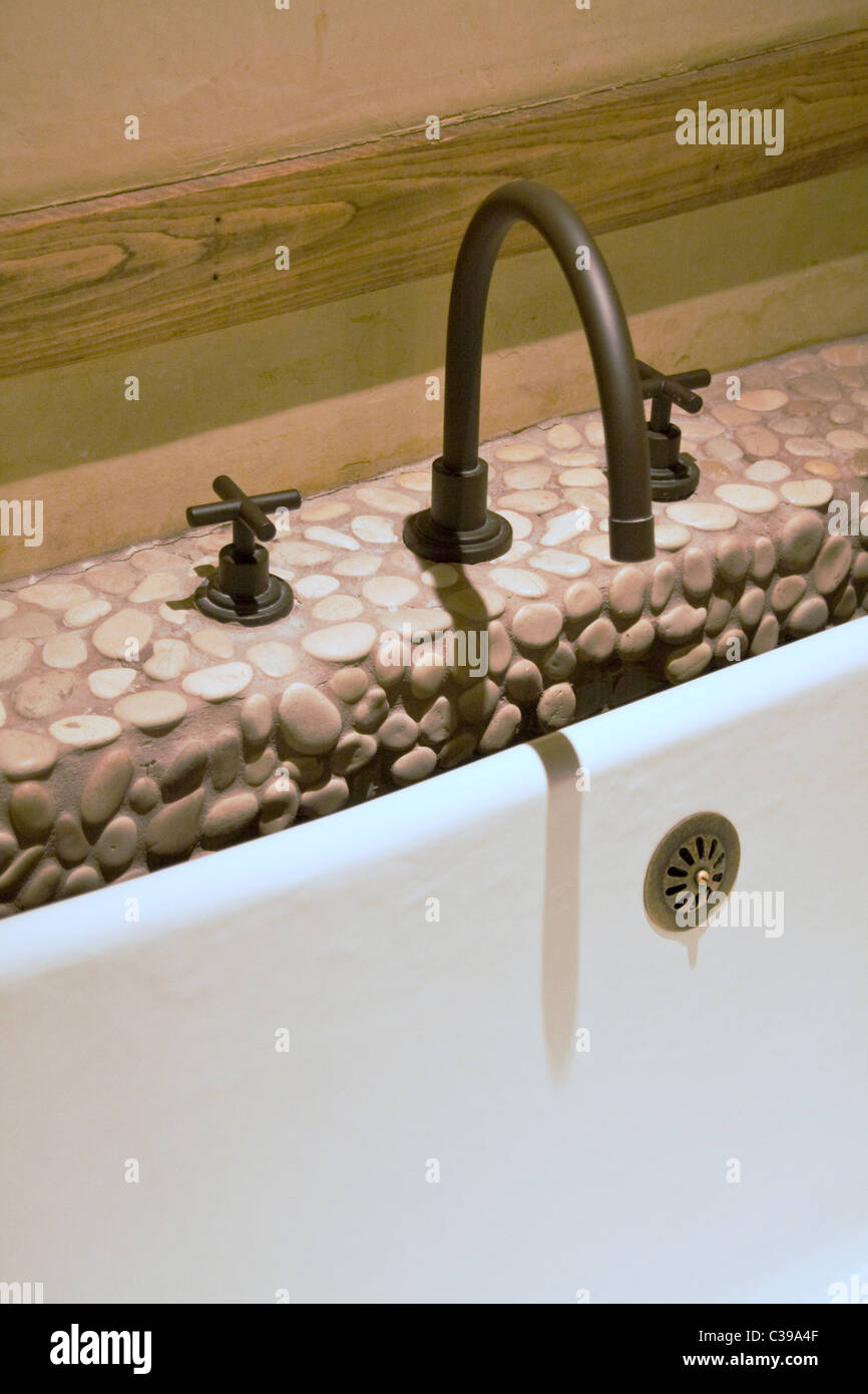 Bad Detail, Teufels Daumen Ranch Resort and Spa, Rocky Mountains, Colorado (Denver Umgebung). Stockfoto