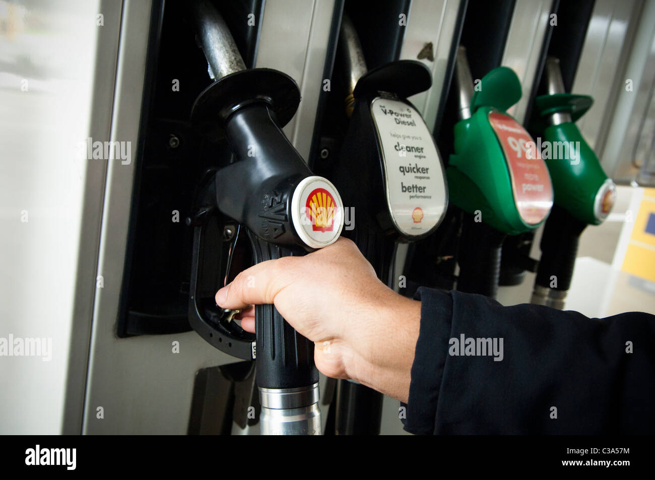 Der Shell-Tankstelle in Beaconsfield Dienstleistungen, gleich neben dem M40. Stockfoto