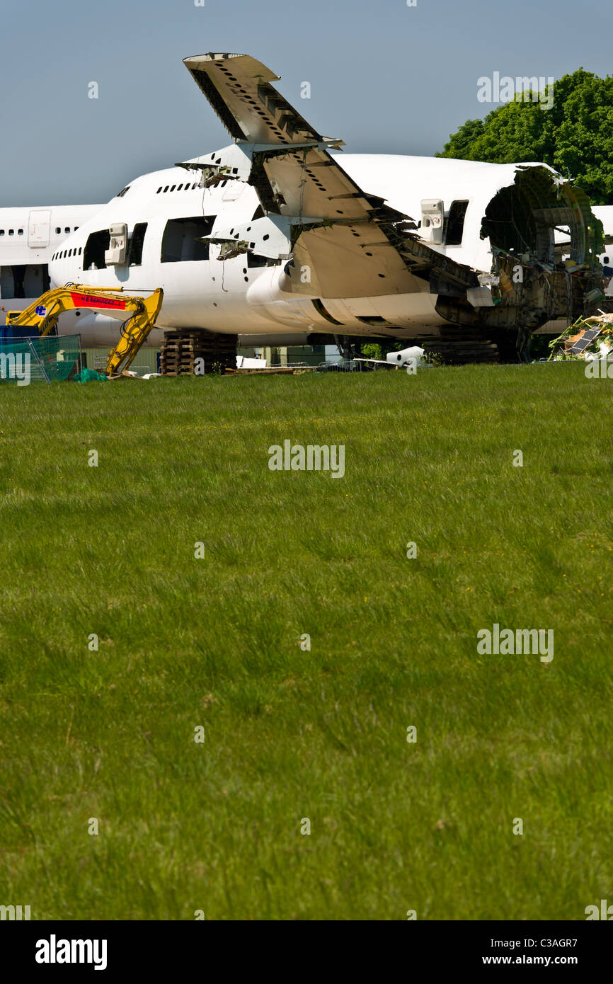 Flugzeuge-Brecher - ausgemusterte Flugzeuge demontiert Stockfoto