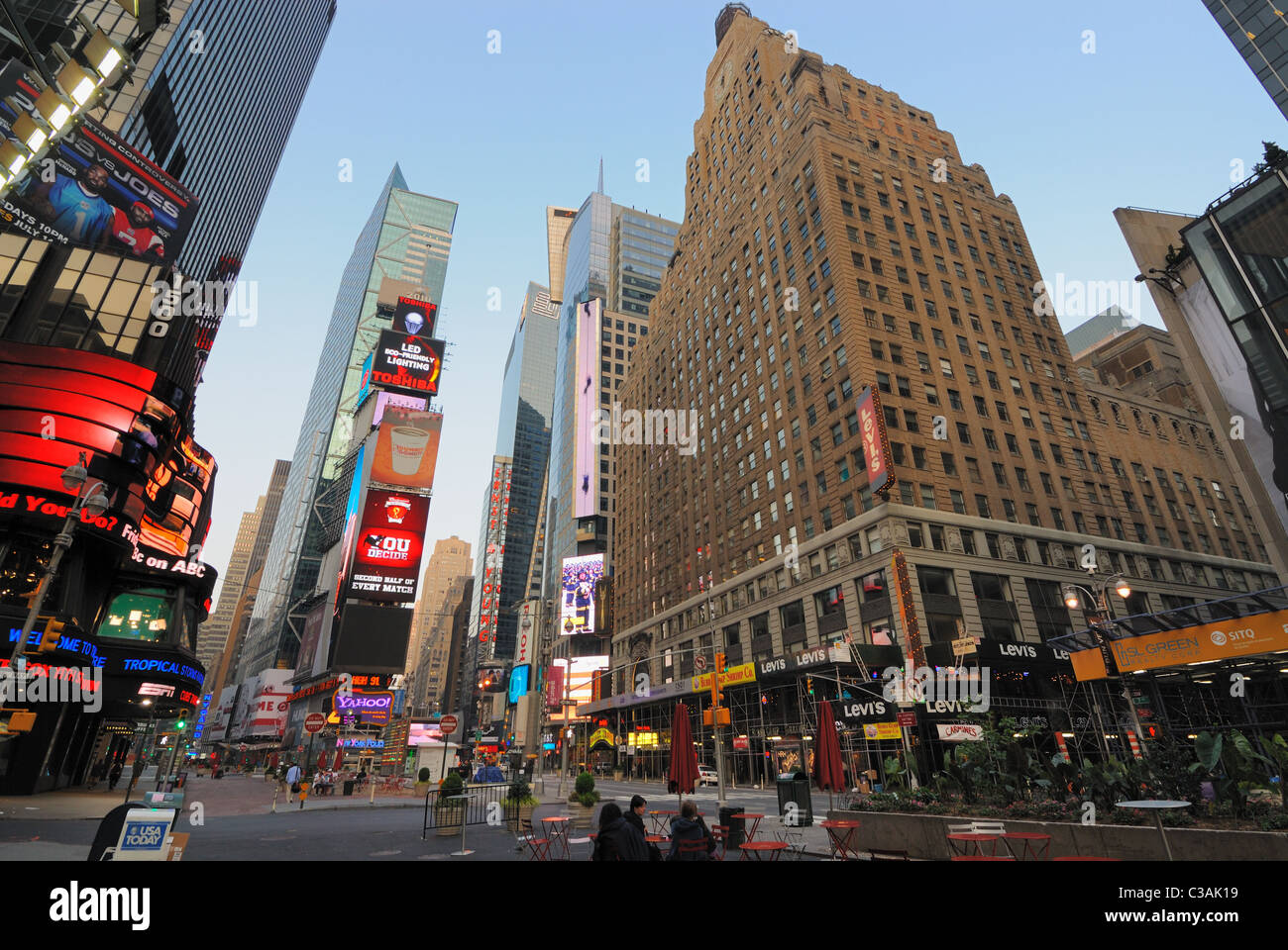 Am berühmten Times Square in New York City. 27. Juni 2010. Stockfoto