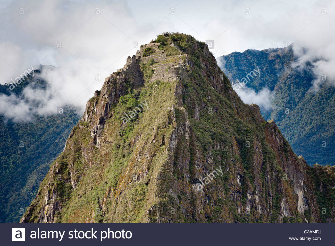 Inkaruinen Auf Wayna Picchu Huayna Picchu Berg Gesehen Von Machu Picchu Komplex Peru Stockfotografie Alamy