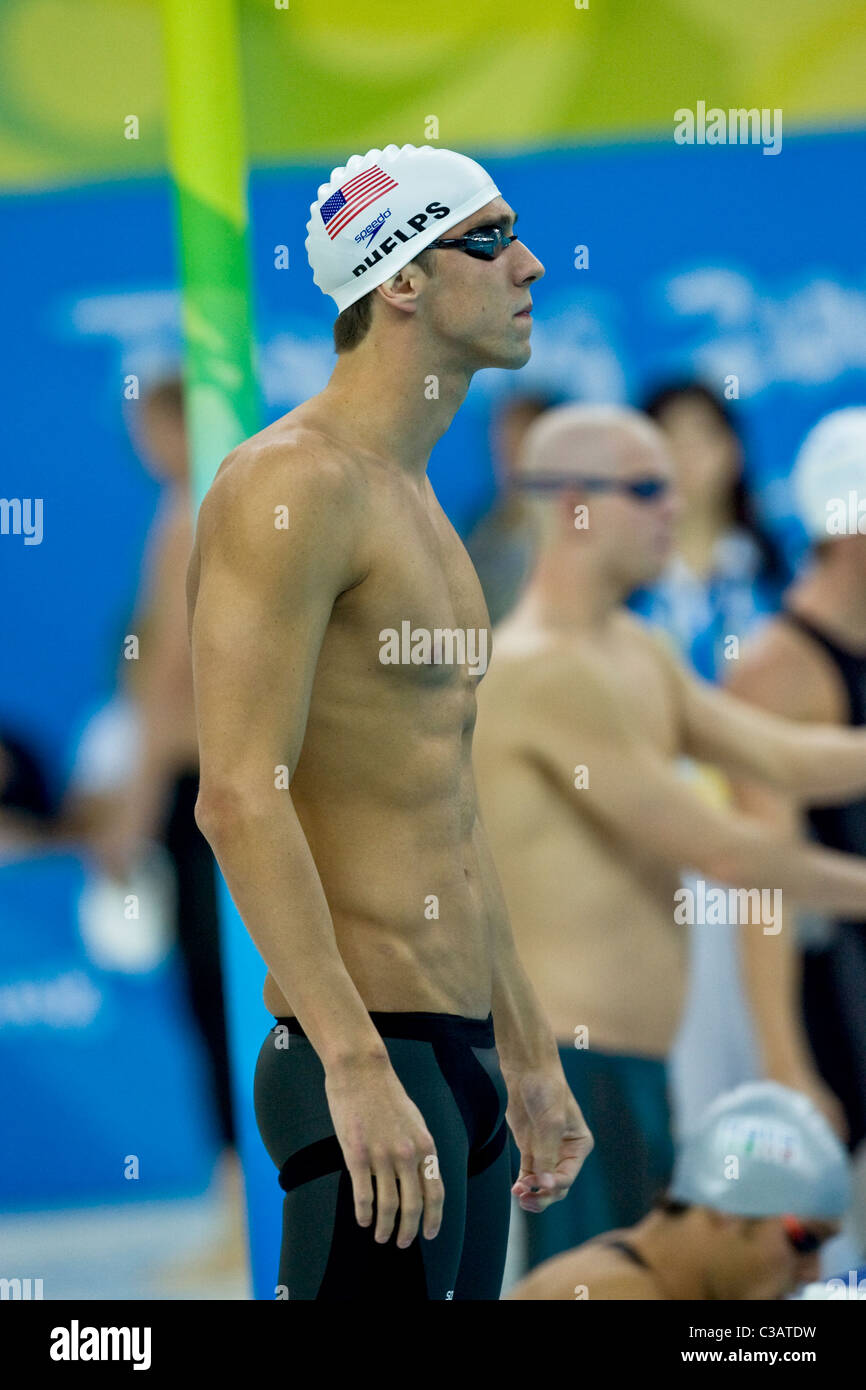 Michael Phelps (USA) im Wettbewerb in der Hitze des 400IM bei den Olympischen Sommerspielen 2008, Peking, China Stockfoto