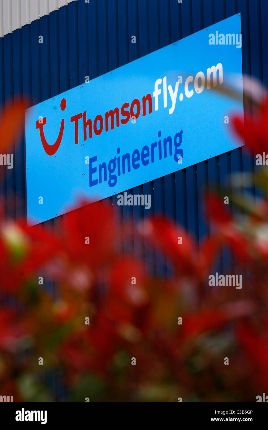 Eine engineering Hangar der Thomson-Flotte am Flughafen Luton. Stockfoto