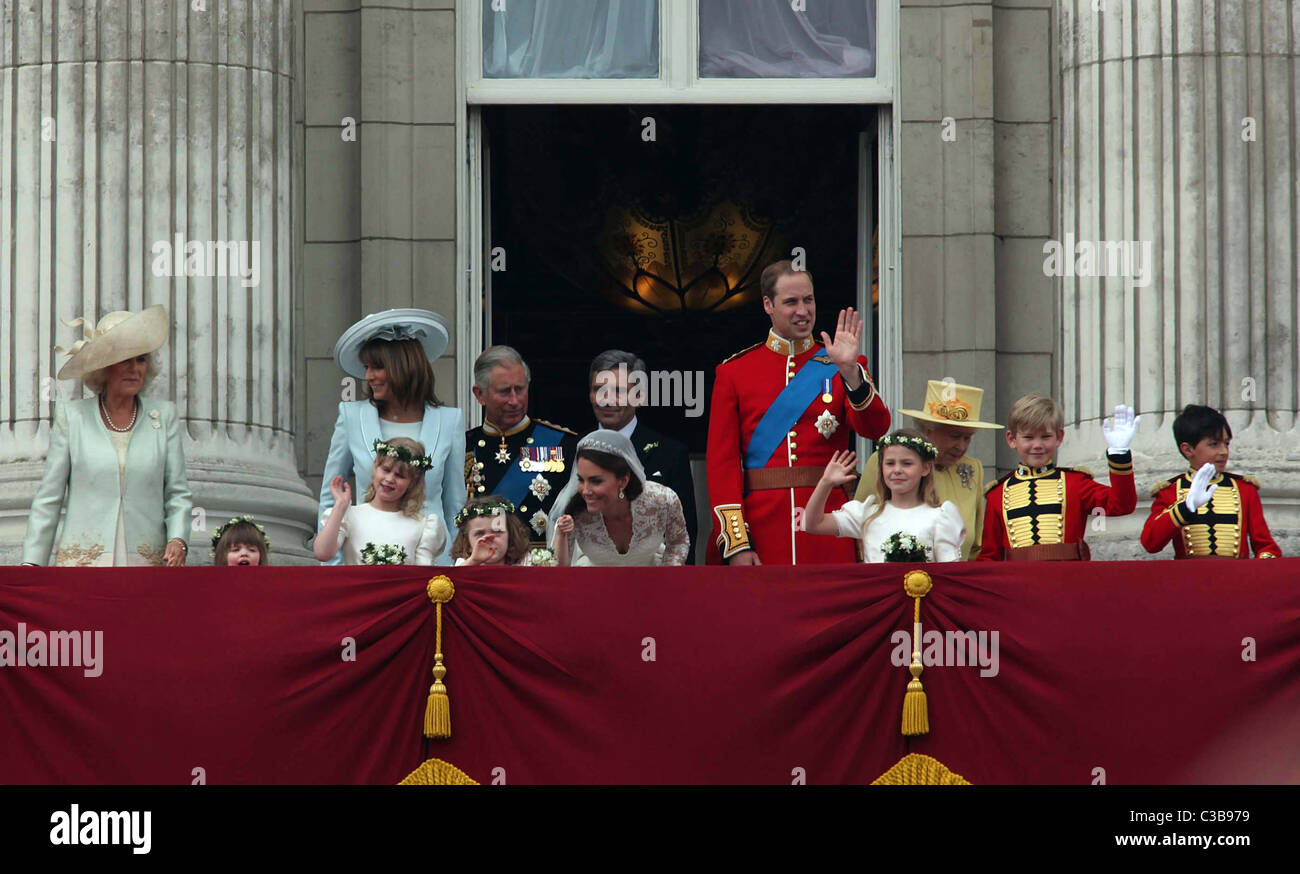 Die Hochzeit von Prinz William und Catherine Middleton. 29. April 2011. Das frisch verheiratete Paar stehen auf dem Balkon auf Stockfoto