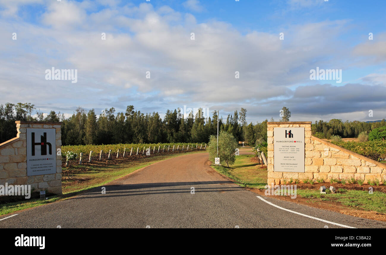 Ortseingangsschild. Hungerford Hill Winery, Pokolbin, Hunter Valley, New South Wales, Australien Stockfoto