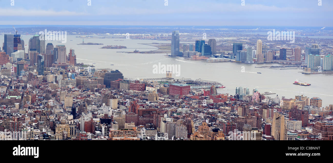 New Jersey Panoramablick von New York City Manhattan mit Hudson River und Wolkenkratzer. Stockfoto