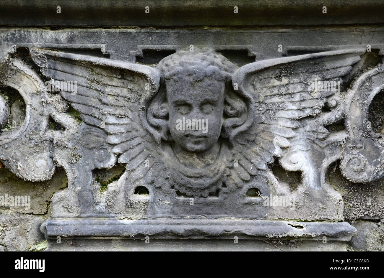 Detail von einem Denkmal in Greyfriars Kirkyard in Edinburgh, Schottland, Großbritannien. Stockfoto