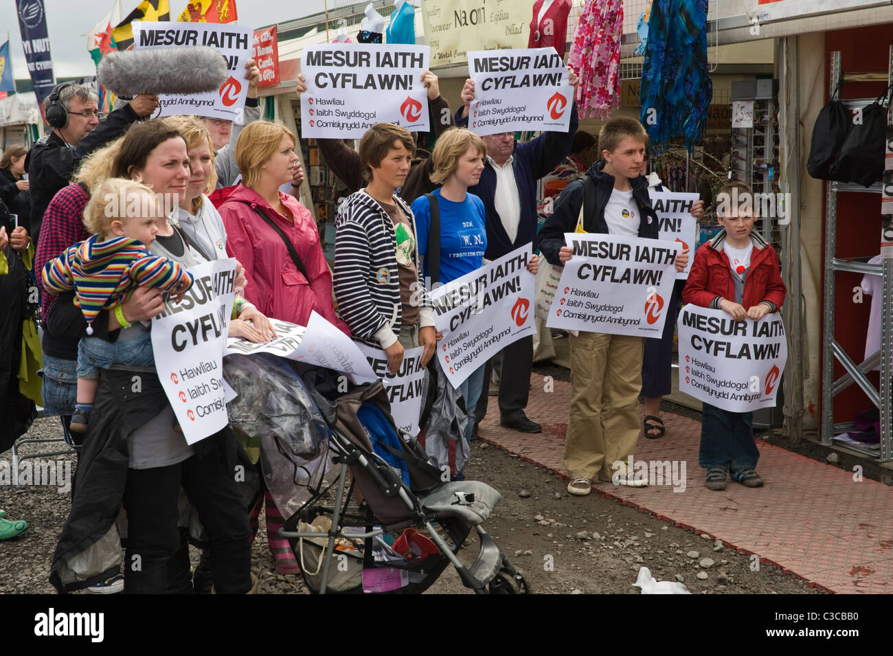 Die walisische Sprache Protest gegen National Eisteddfod 2010 Ebbw Vale oder Gwent South Wales UK Stockfoto