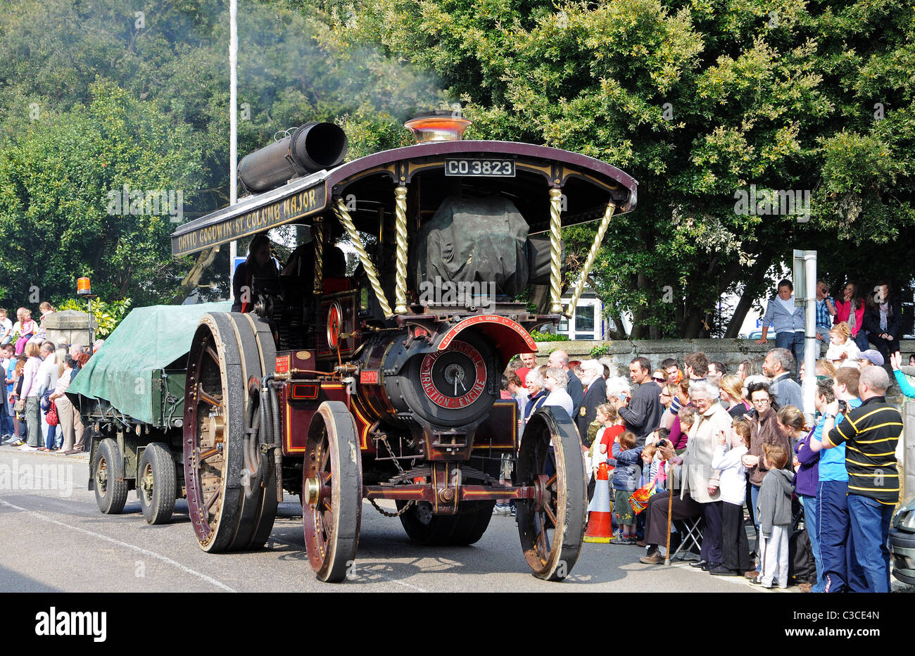 Eine Dampfmaschine in der jährlichen Trevithick Tag Parade, Camborne, Cornwall, UK Stockfoto