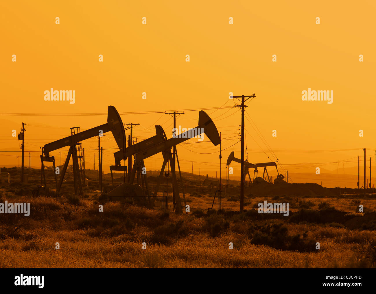 Öl-Pumpjacks - Kern River Ölfeld Coalinga, Kalifornien USA Stockfoto