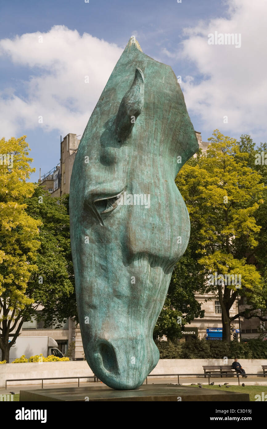 England London Marble Arch, Pferd mit Wasserskulptur Stockfoto