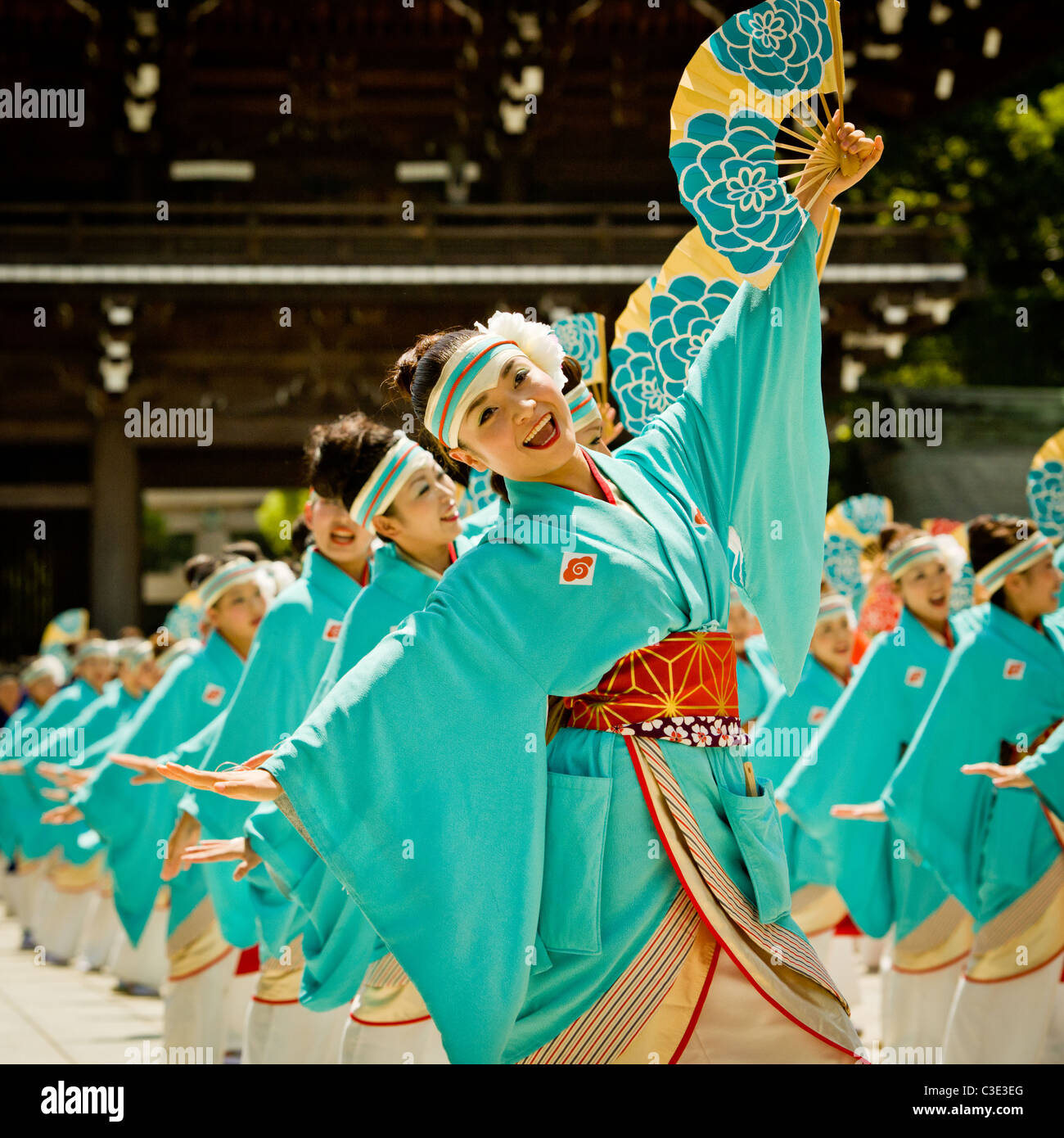 Yosakoi Festival - Street Dance Performer im Meiji Jingu, Tokyo, Japan Stockfoto