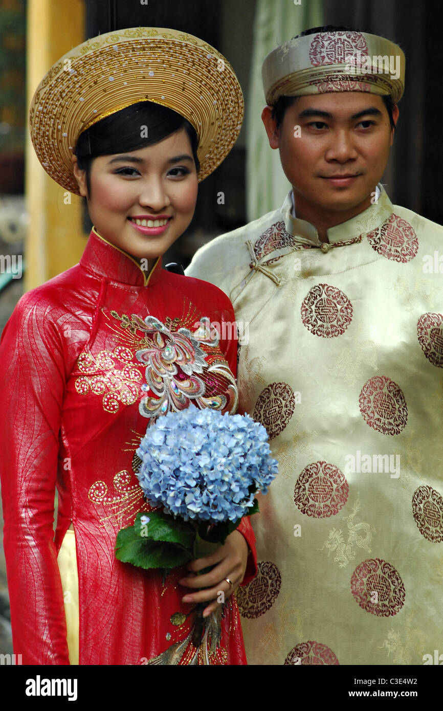 Heiraten vietnamesische frau Flirten mit