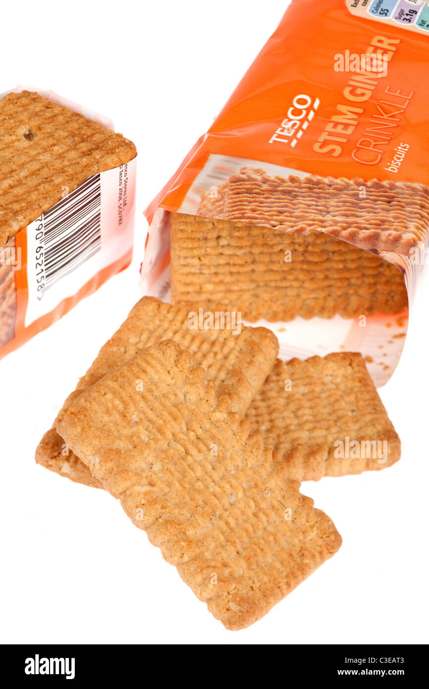 Paket von Tesco Stem Ginger crinkle Kekse Stockfoto