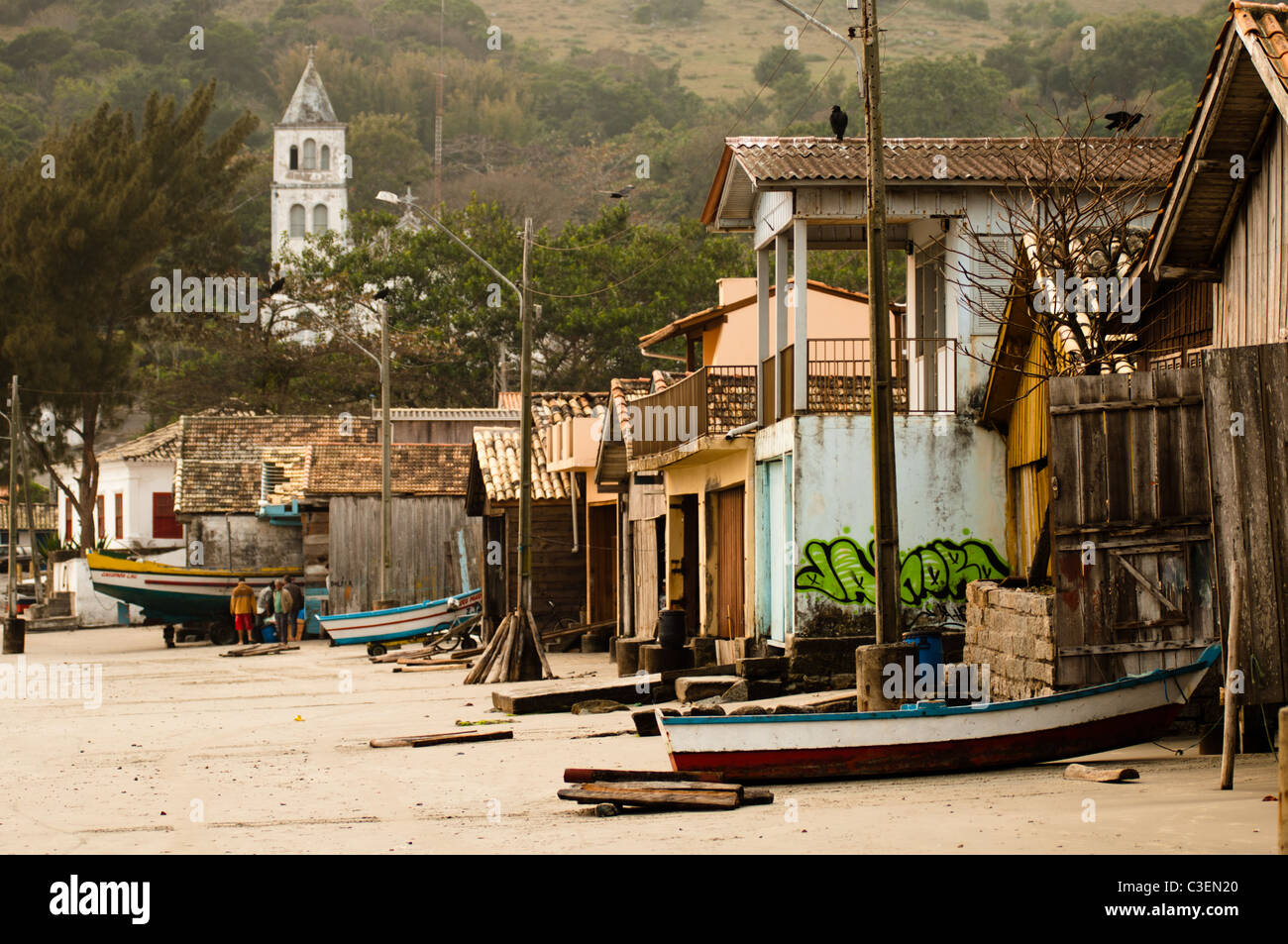 Garopaba-Strand, im Bundesstaat Santa Catarina, Süd-Brasilien.  Verwenden Sie, um einen Wal Jägerschaft im Jahre 1800 und Anfang 1900. Stockfoto