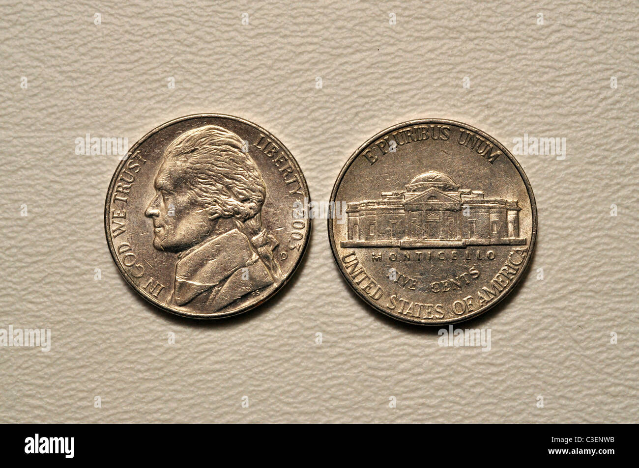 Vorder- und Rückseite von einem US-Nickel. Stockfoto