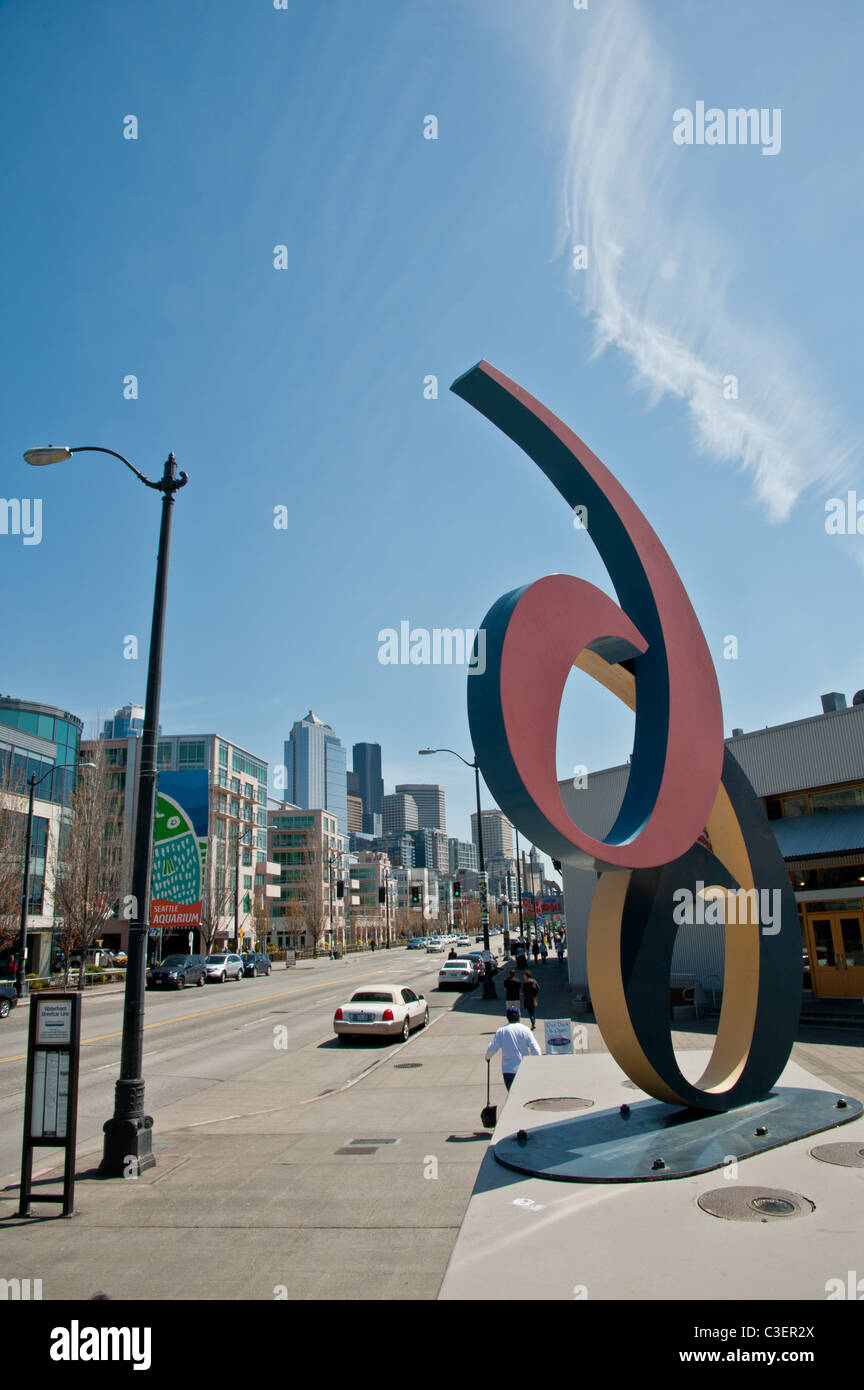 Grosse Zahl 66 am Pier 66 an der alaskischen Weise in Seattle Waterfront Stockfoto