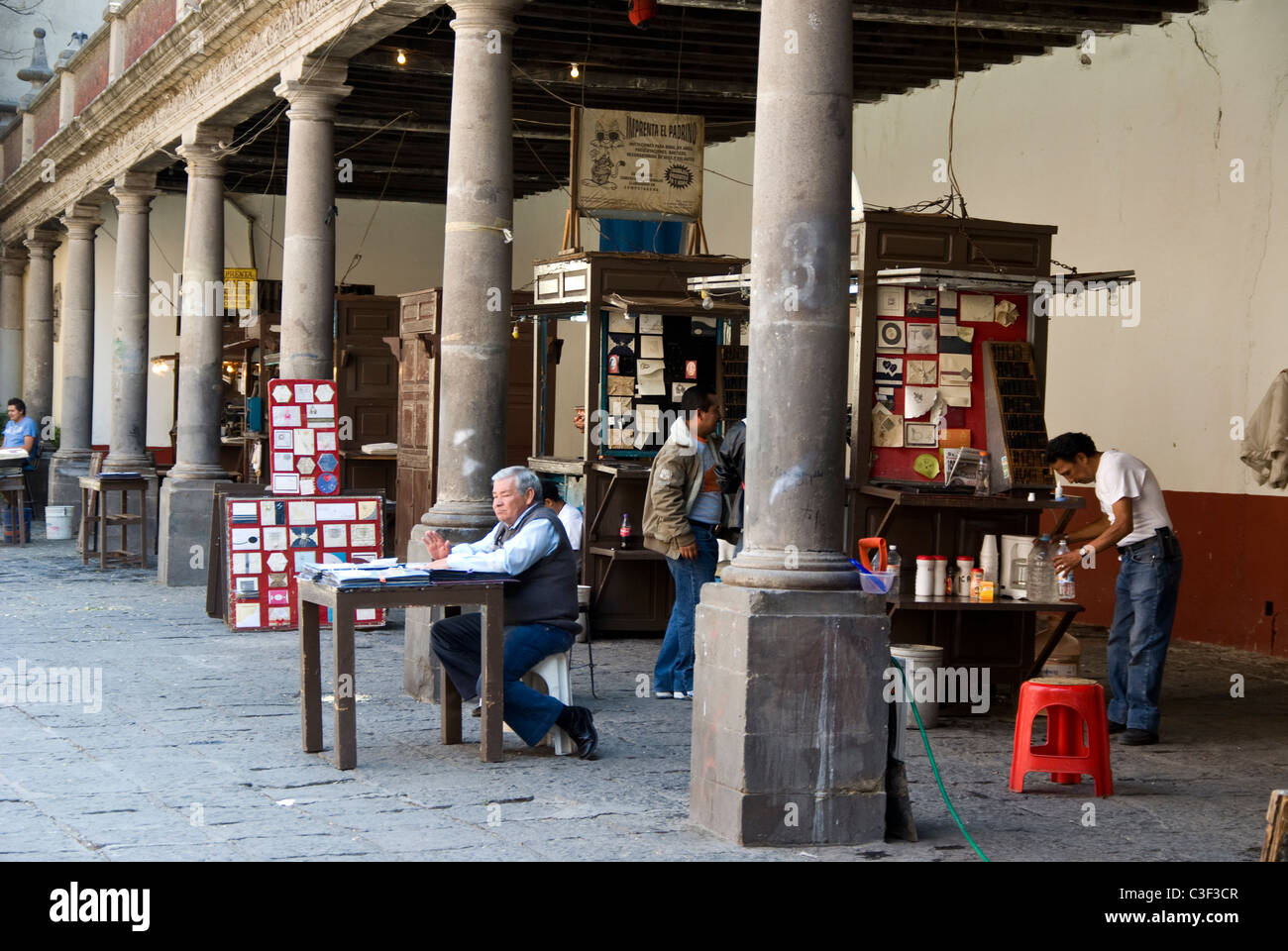 Mexiko-Stadt. Santo Domingo-Platz. Stockfoto