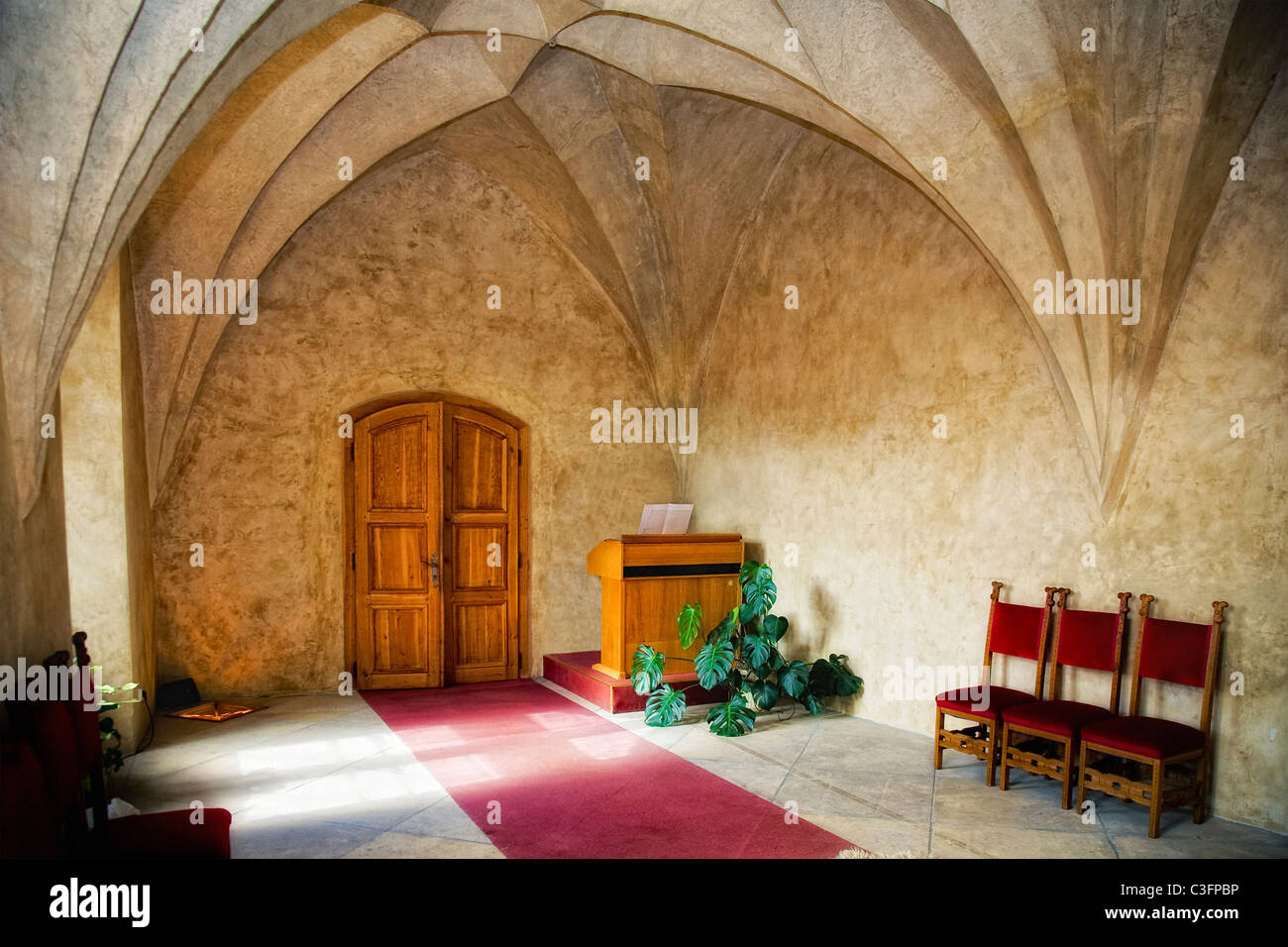 Halle für die Trauung im Schloss Karlstejn, Tschechische Republik Stockfoto