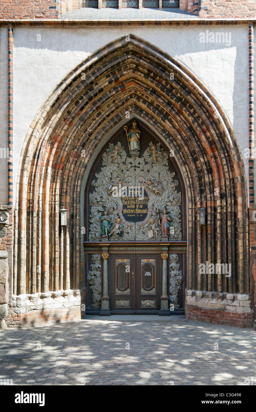 St. Nikolai Kirche Westportal, Stralsund, Mecklenburg Vorpommern, Deutschland Stockfoto