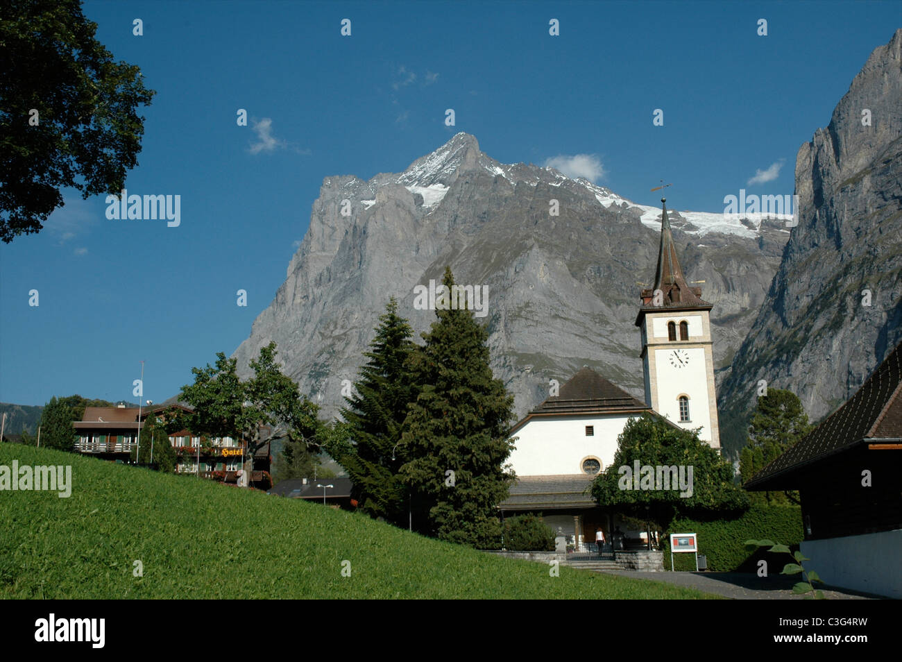 Kirche grindelwald Fotos und Bildmaterial in hoher Auflösung Alamy