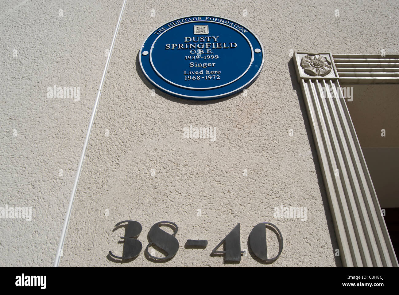 Erbe Stiftung blaue Plakette markiert ein Haus der Sängerin dusty Springfield, in Notting Hill, West-London, england Stockfoto