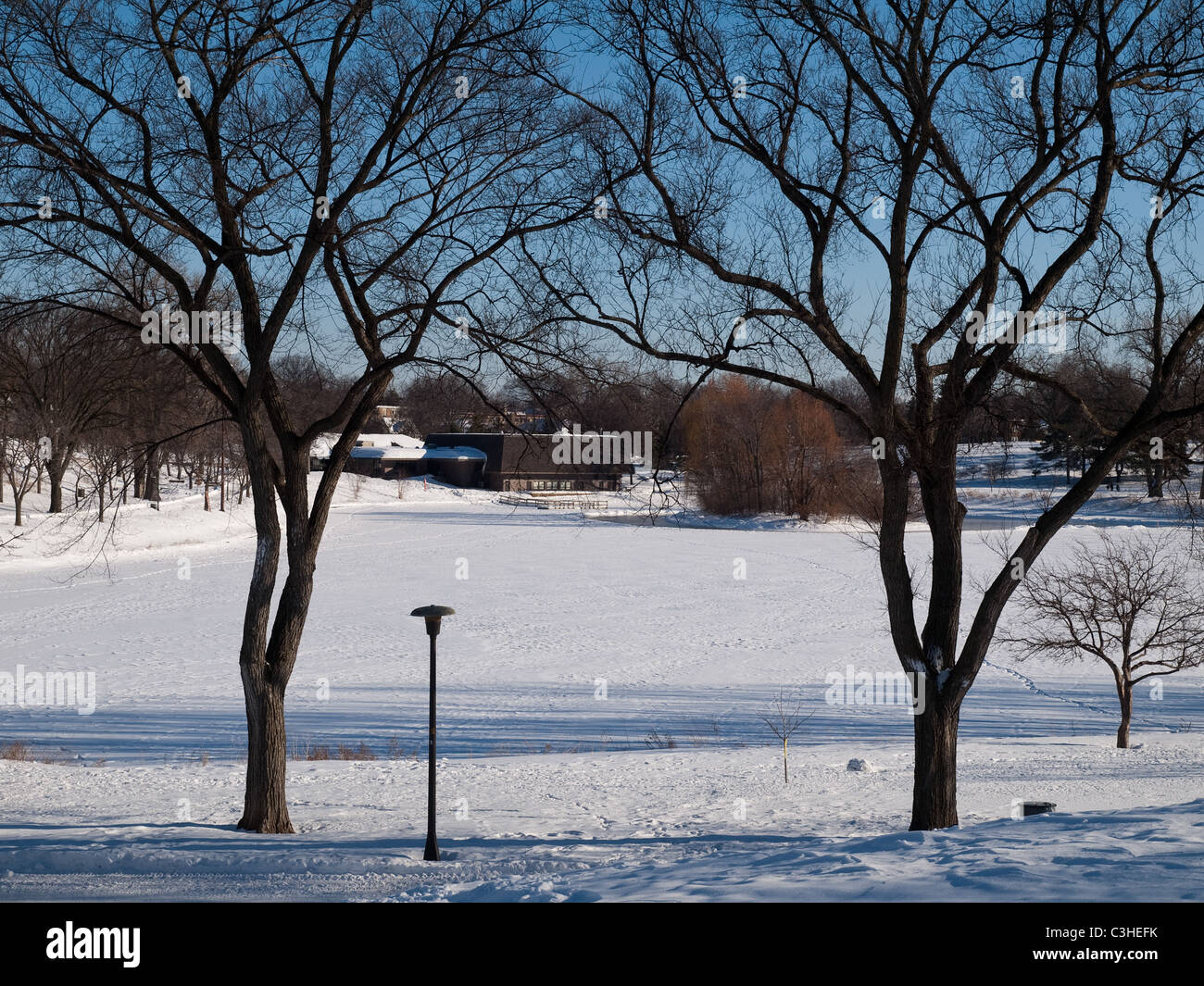 Blick von der Westseite des Sees Powderhorn, Minneapolis, MN Stockfoto