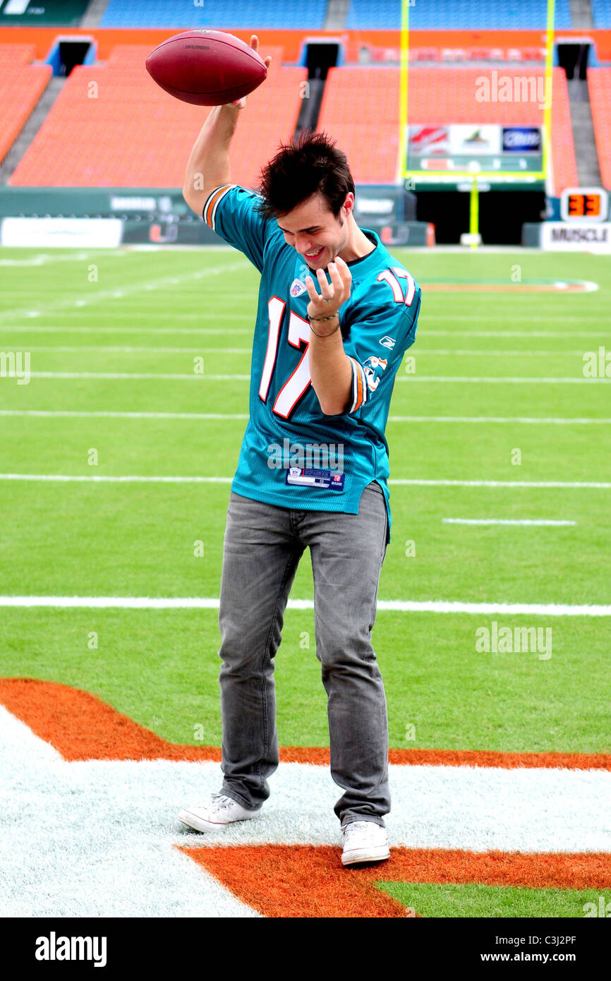 Kris Allen DSDS erscheint im Land Shark Stadium vor seinem Auftritt an der Miami Dolphins Heckklappe Partei Miami, Stockfoto