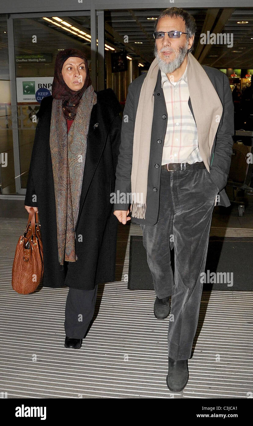 Yusuf Islam Wife Fauzia Islam Stockfotos Und Bilder Kaufen Alamy