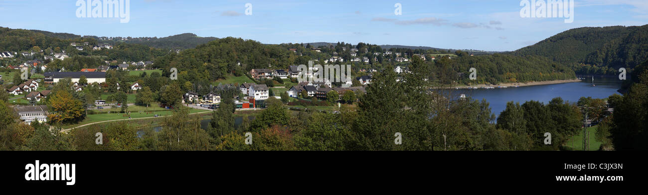 Suchen Sie nach Ruhrberg und Rursee Nationalpark Deutschland Stockfoto