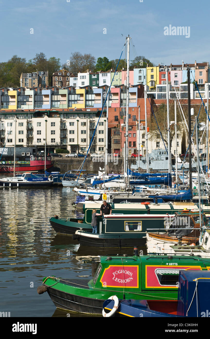 dh Hotwells Bristol City Docks BRISTOL DOCKS BRISTOL Floating Harbour Marina Barges mit Liegeplätzen in großbritannien verankerte Boote Kanalboot Stockfoto